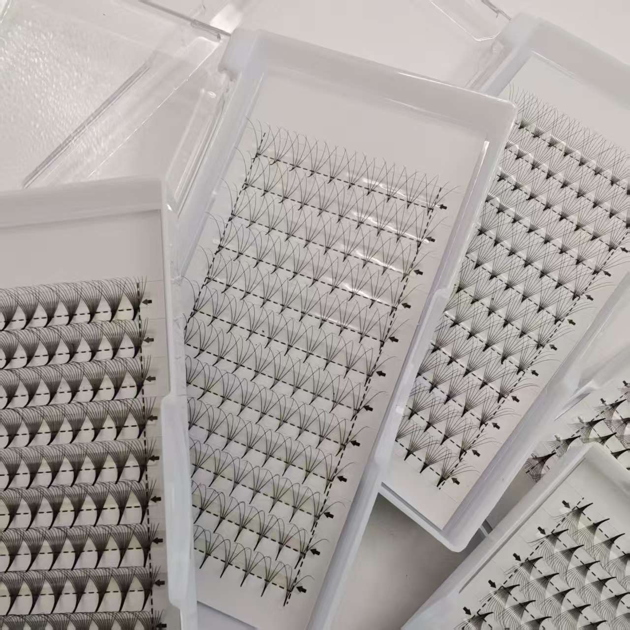 0,05mm 12D 16D 120 Fans Pointy - đánh giá và giá Eyelash Extension Medium